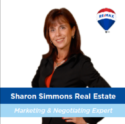 Sharon Moves\'Em